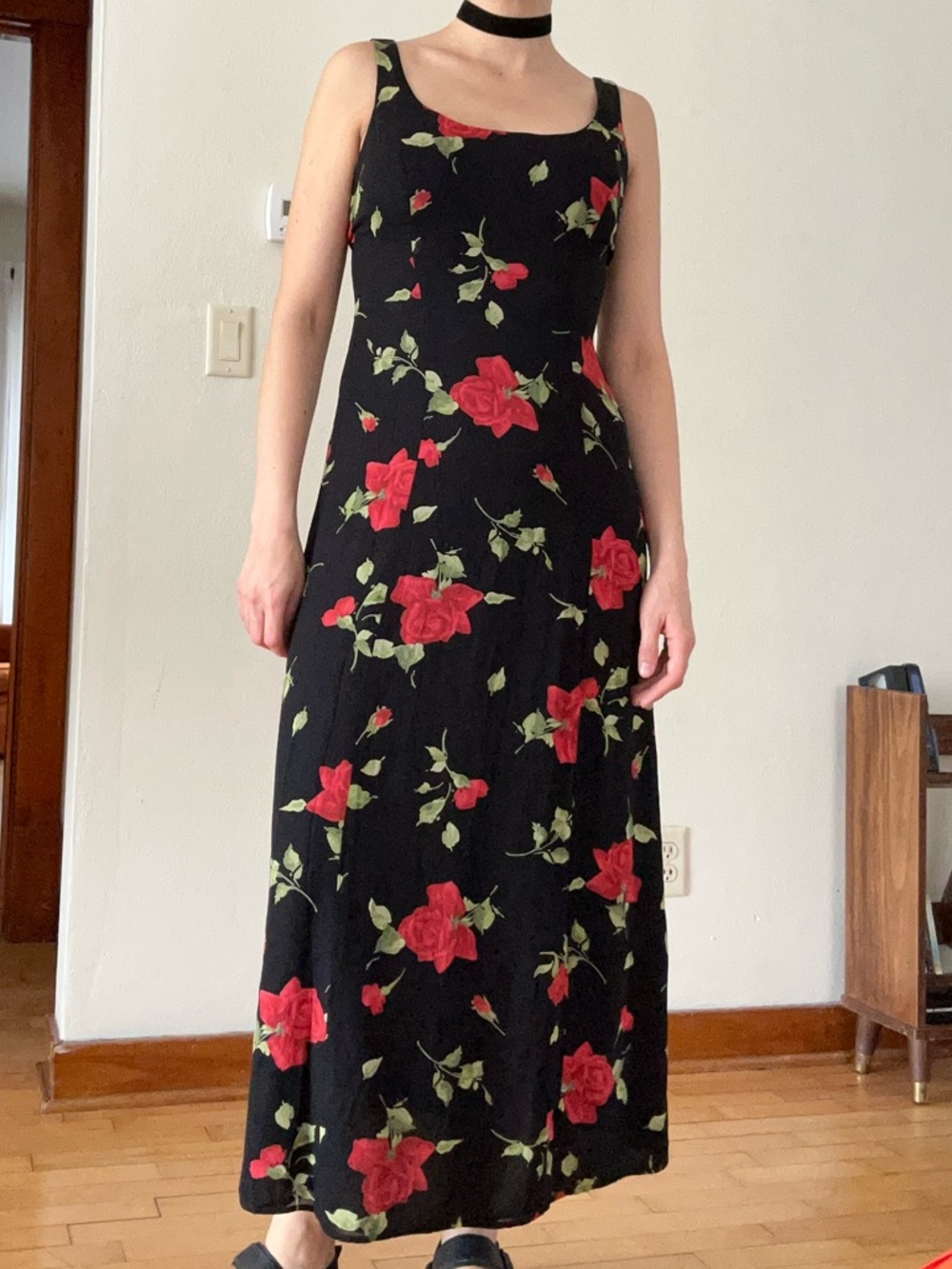 Laundry By Shelli Segal Black Maxi Dress with Red Rose Print